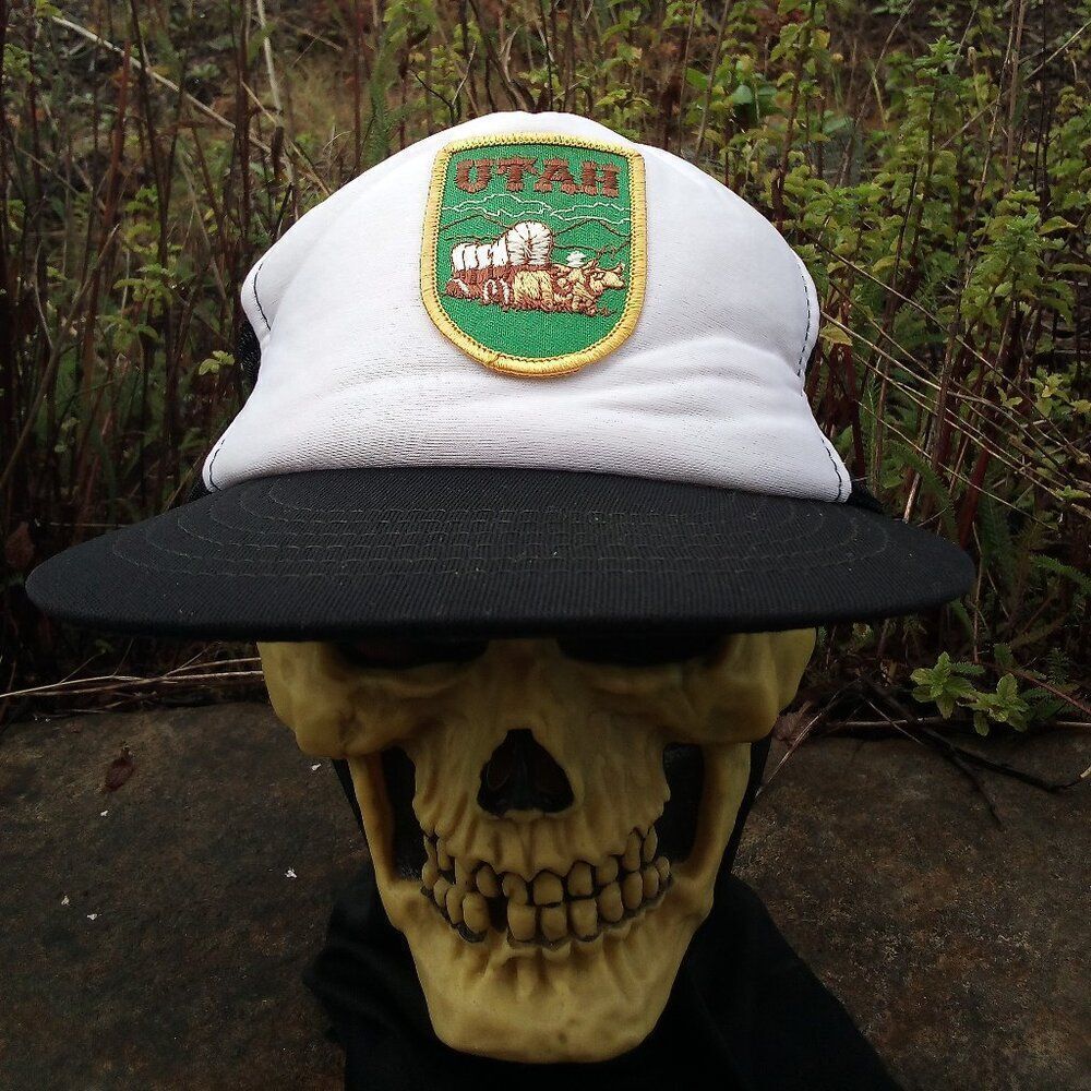 Vintage Utah Covered Wagon Patch Snap Trucker Hat Cap